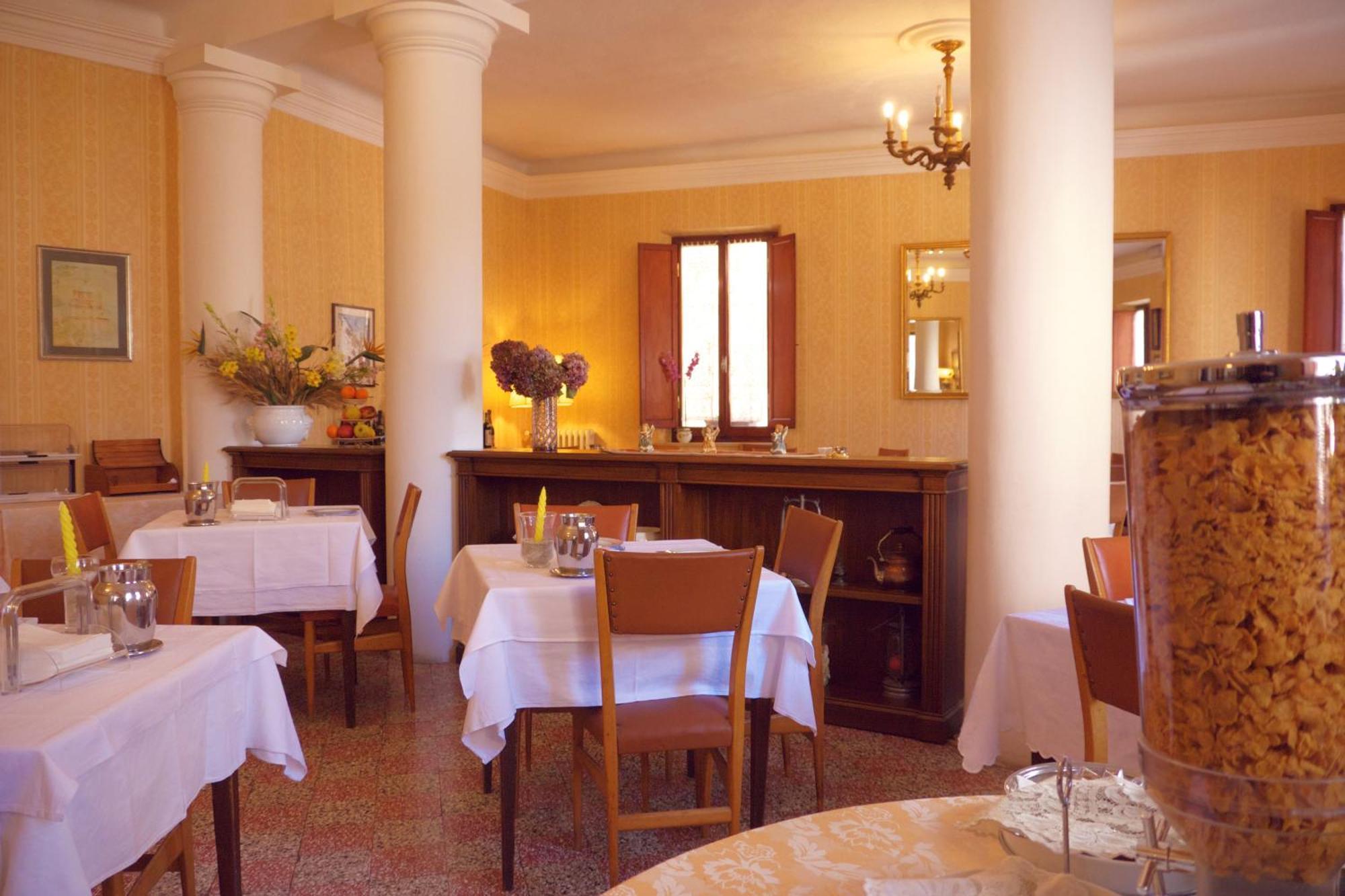 Albergo Il Marzocco - Hotel Dal 1860 Montepulciano Stazione Екстериор снимка