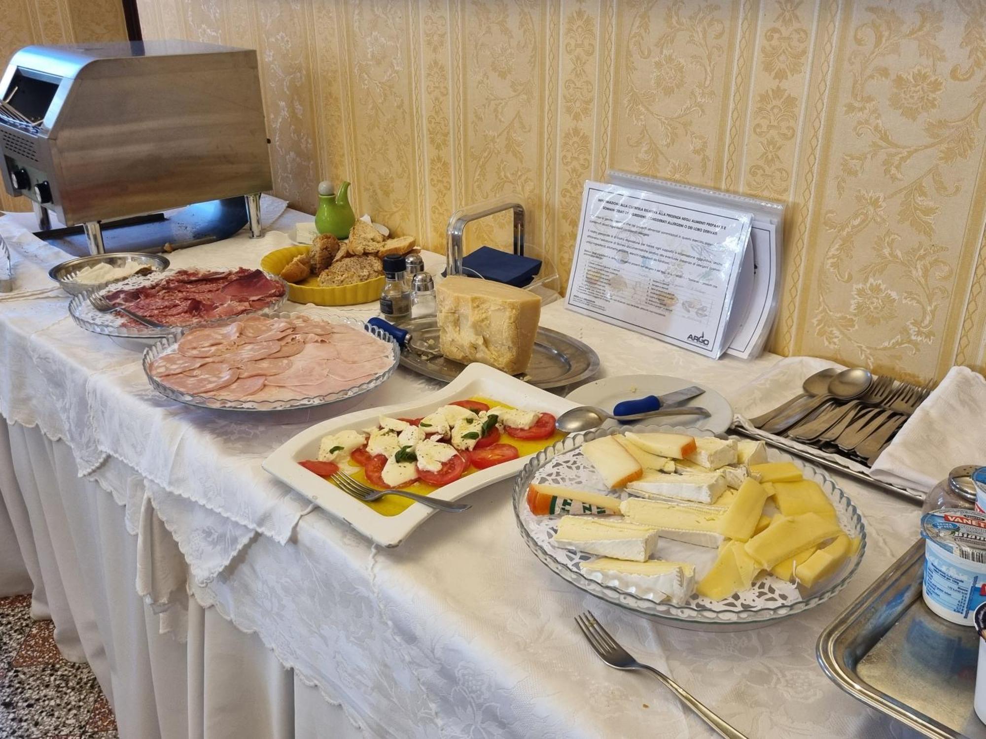 Albergo Il Marzocco - Hotel Dal 1860 Montepulciano Stazione Екстериор снимка
