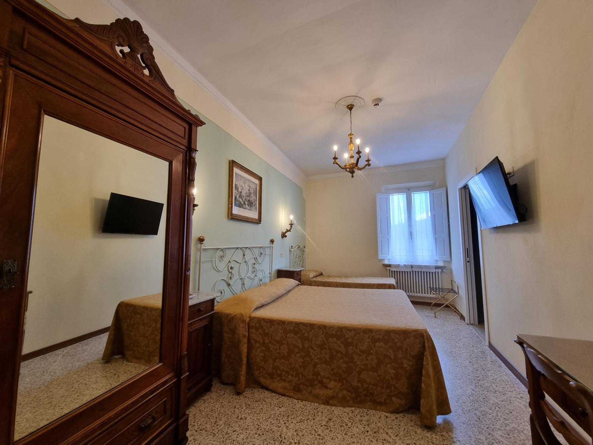 Albergo Il Marzocco - Hotel Dal 1860 Montepulciano Stazione Екстериор снимка